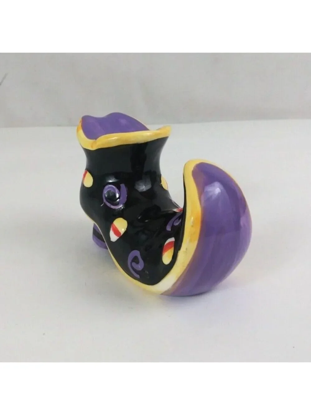Vintage Halloween Witch's Shoes 2.75